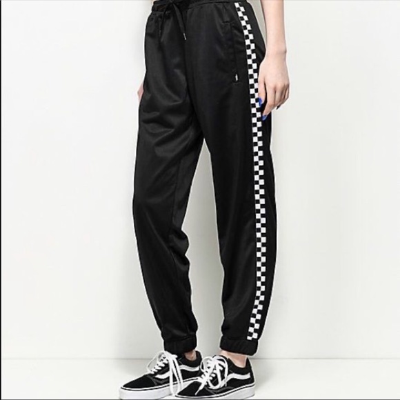 vans joggers womens